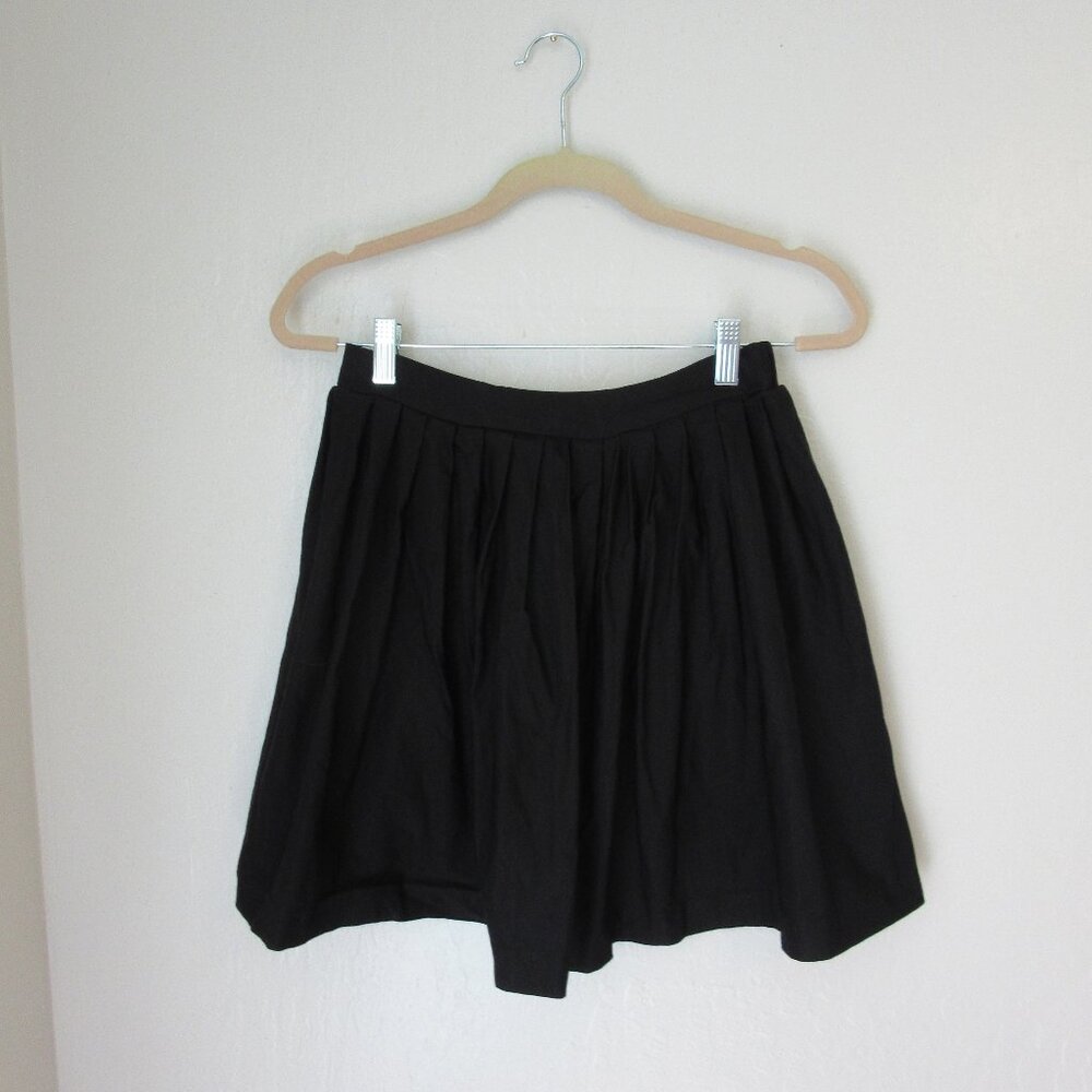 Foxblood Black Pleated Large Mini Skirt